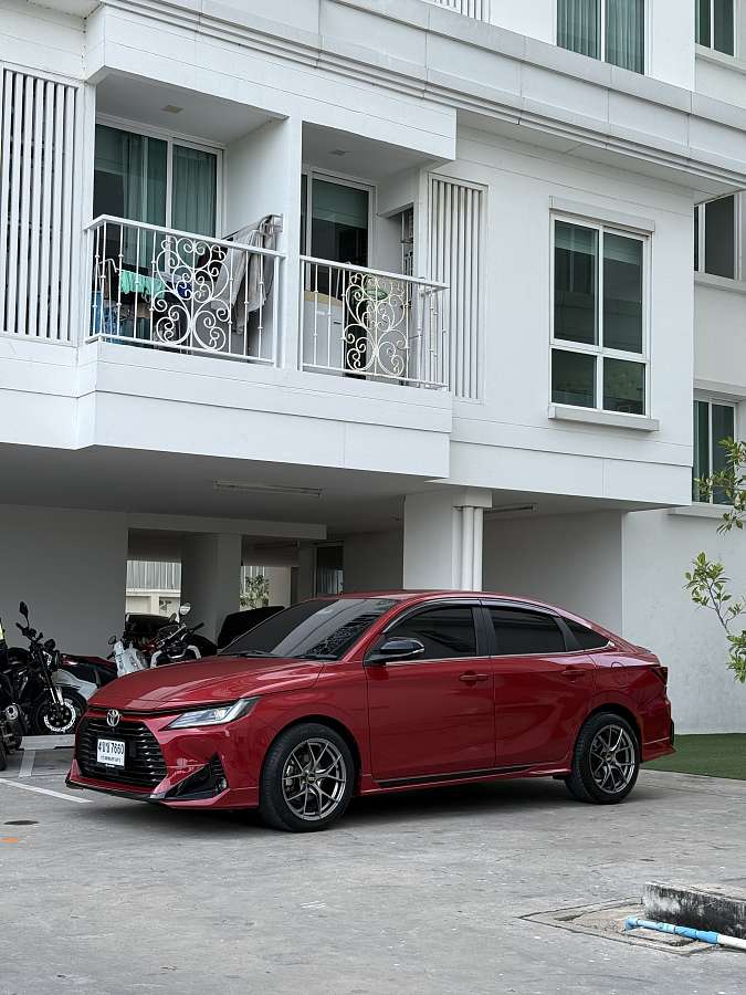 Toyota Yaris 2024